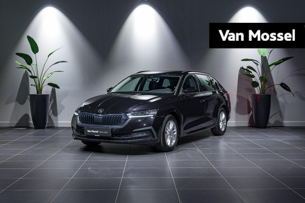 Skoda Octavia Combi 1.0 TSI 81kW Ambition, Achat, https://public.car-pass.be/vhr/3b2faba2-8f42-48b4-852f-4ef8c24d7abc, Entreprise