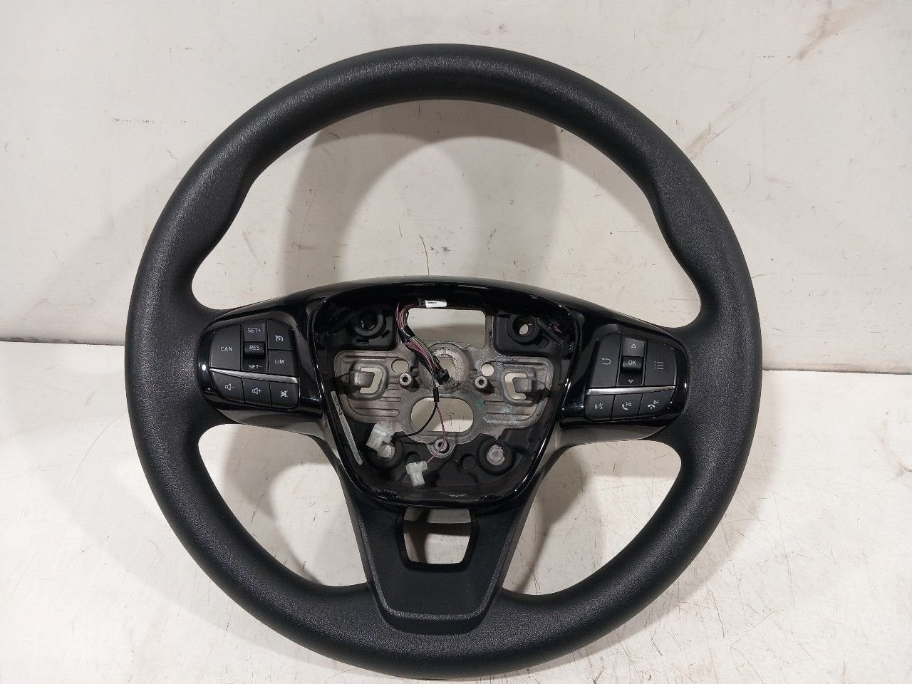 Stuur Ford Fiesta, Onderdelen@venauto.nl, Van der Ven Autorecycling B.V., Gebruikt, Ettenseweg 76, 4706 PB Roosendaal, The Netherlands
