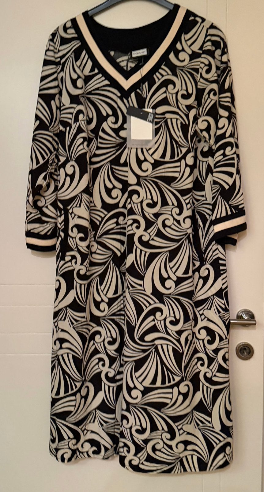 Nouvelle robe de la marque Curve Gozipp, Vêtements | Femmes, Enlèvement ou Envoi, Neuf, Robe