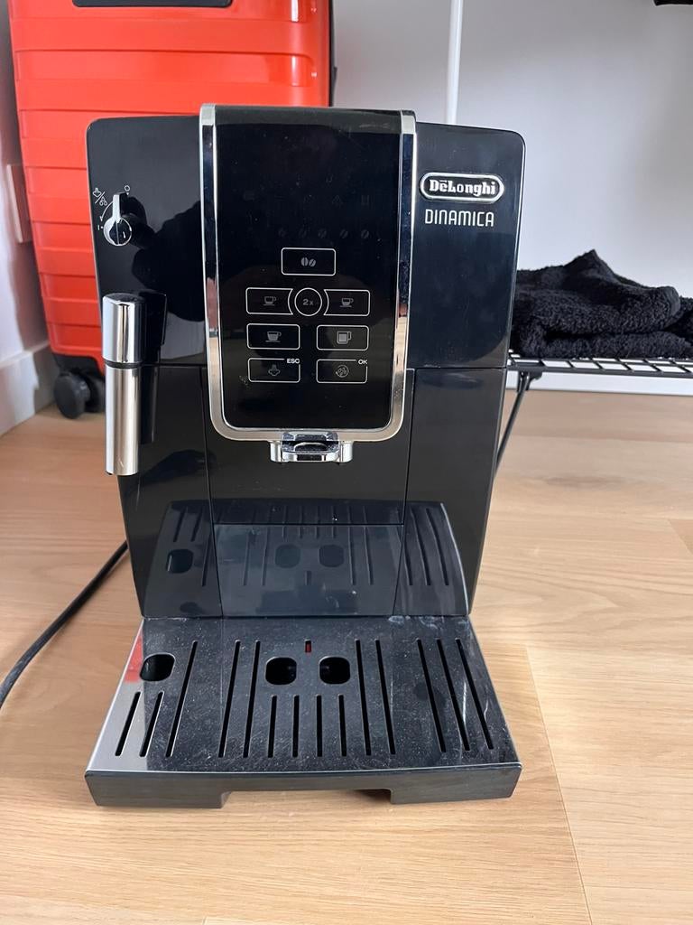 Delonghi Dynamica Koffiemachine, Réservoir d'eau amovible, Utilisé, 1 tasse, Café moulu