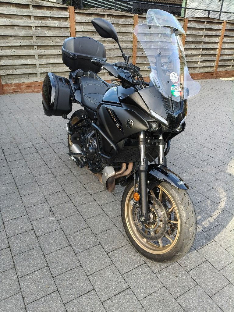 Motorfiets, Motoren, 700 cc, 2 cilinders, Gebruikt, Particulier
