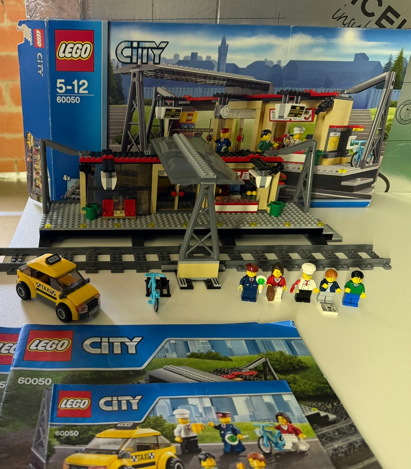 Lego 60050 treinstation 100% compleet!, Enlèvement ou Envoi, Comme neuf, Complet, Lego