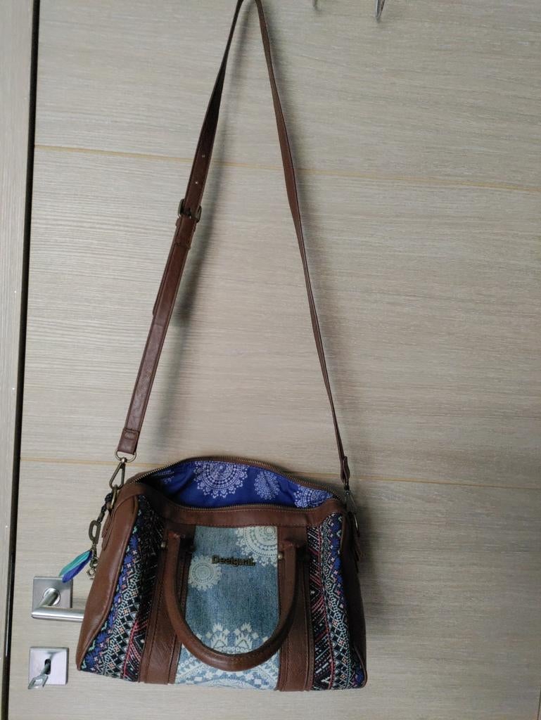 Sac à main Desigual, Enlèvement