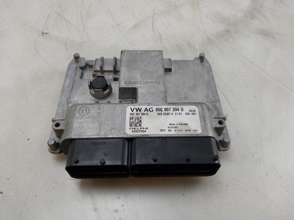 CALCULATEUR MOTEUR ECU (|05C907394D|05C906032J|05C906032J6F0, Utilisé, Skoda, Lisa.Scalzo@aptiv.com, Aptiv PLC