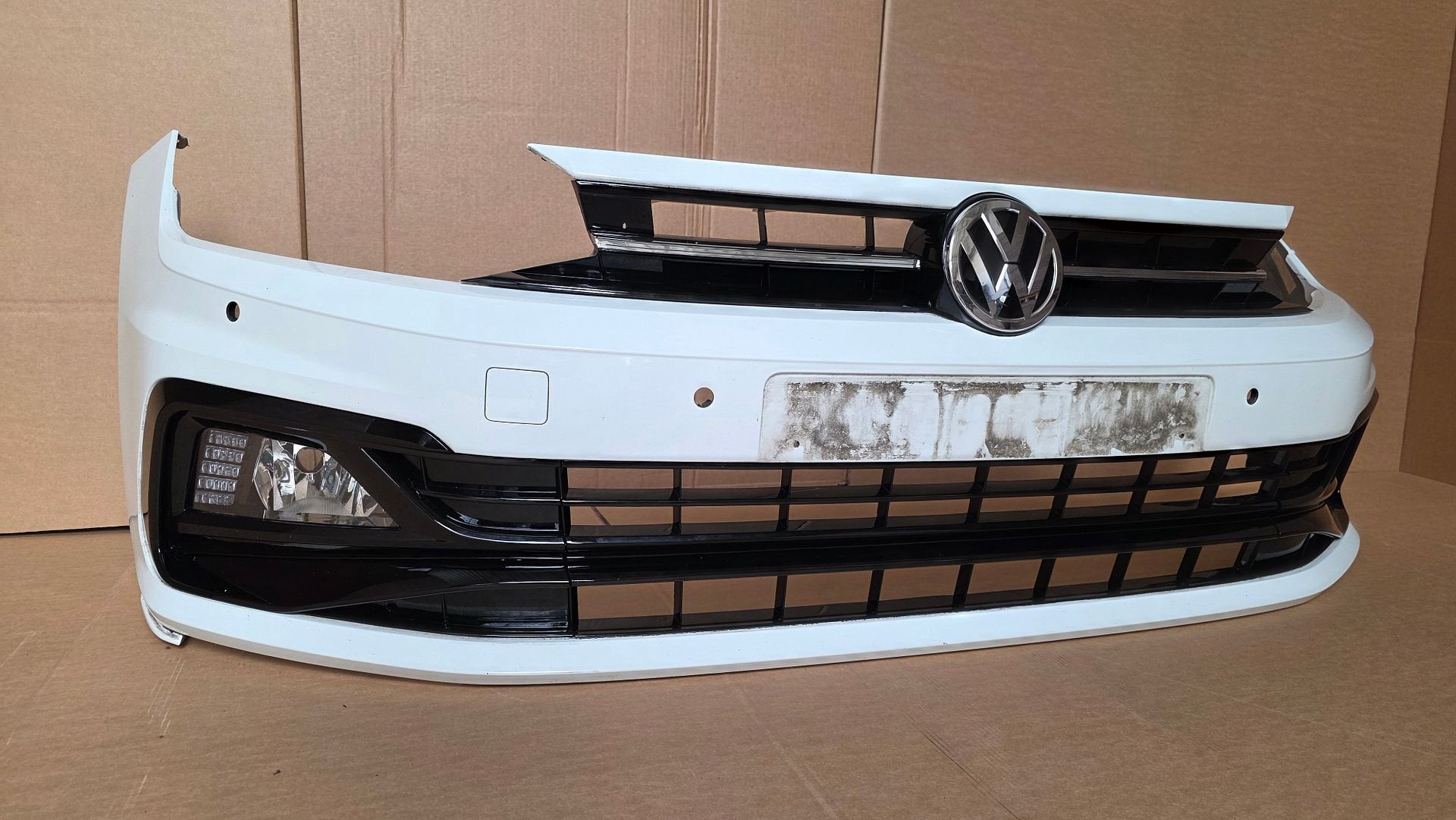 Voorbumper VW Polo 2G AW R-line 4xPDC L C9A bj.2018-2022 Bum, Gebruikt, -, Ophalen of Verzenden, Bumper