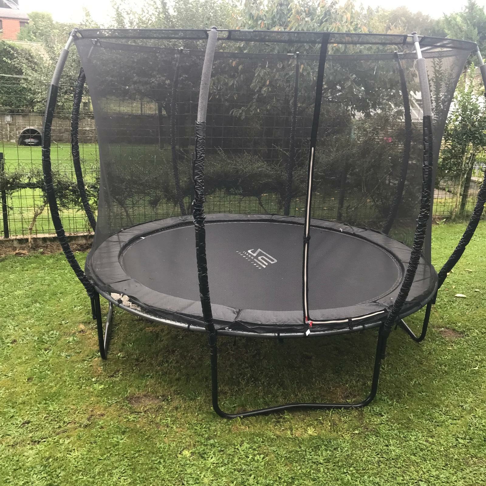 Trampoline, Enlèvement ou Envoi