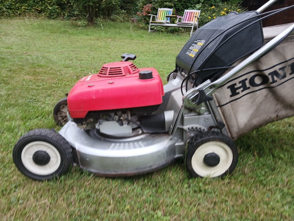 Tondeuse HONDA HR2160 super etat 53 cm autotractee, Jardin & Terrasse, Tondeuses à gazon, HONDA, Tondeuse rotative, Tondeuses à gazon à essence