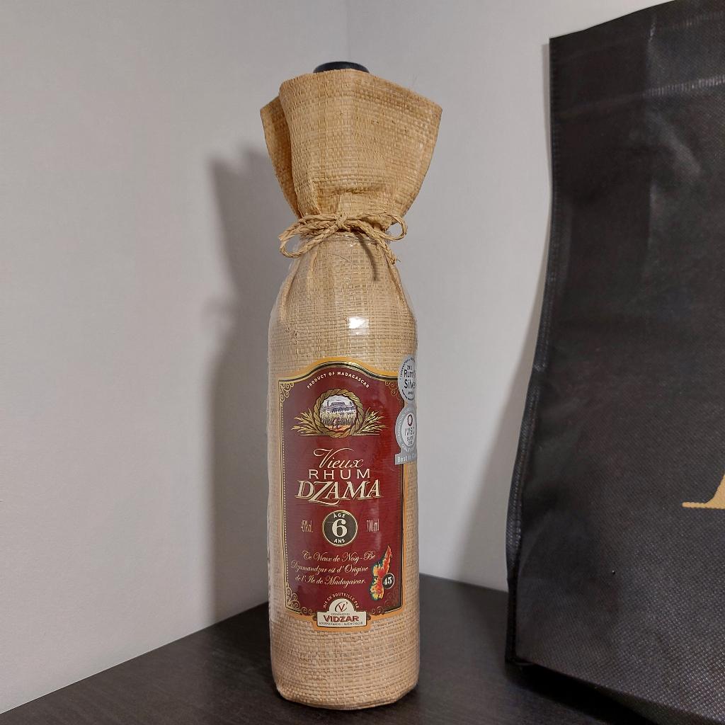 Rhum dzama 6 ans d age, Collections, Vins, Enlèvement, Neuf, Afrique, Autres types