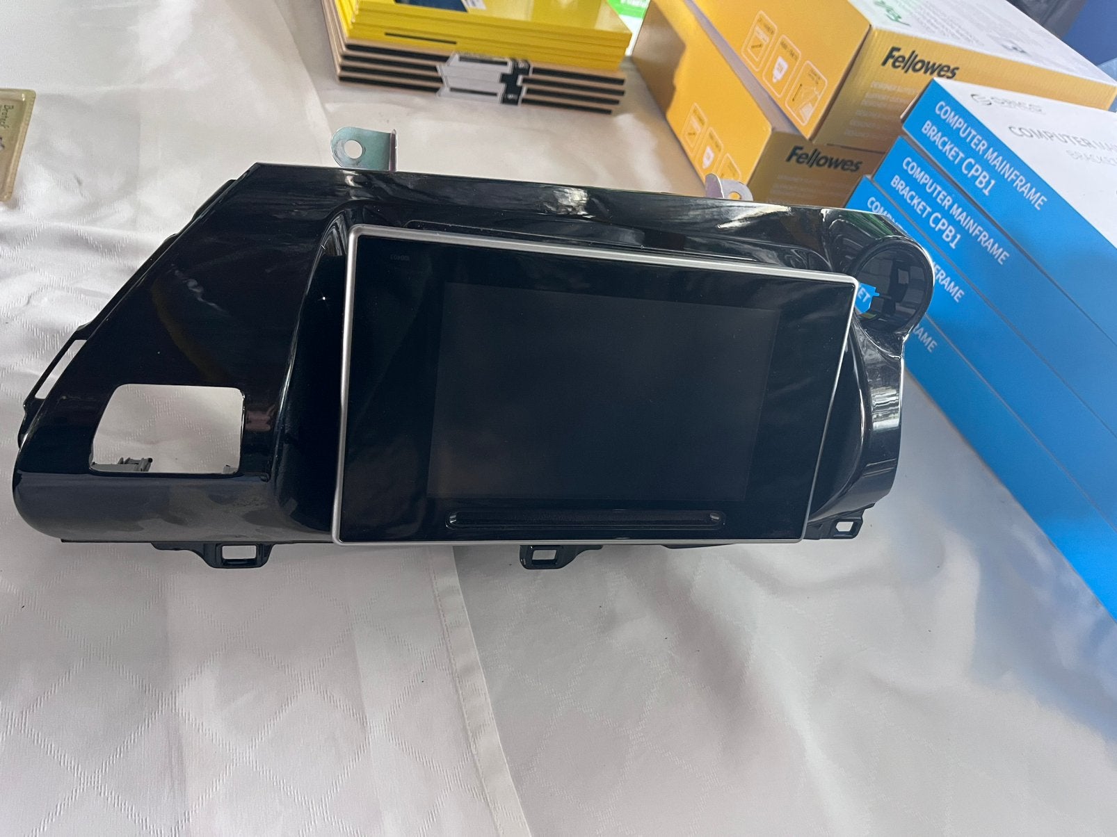Orginele radio Toyota Hilux, Auto diversen, Ophalen, Nieuw