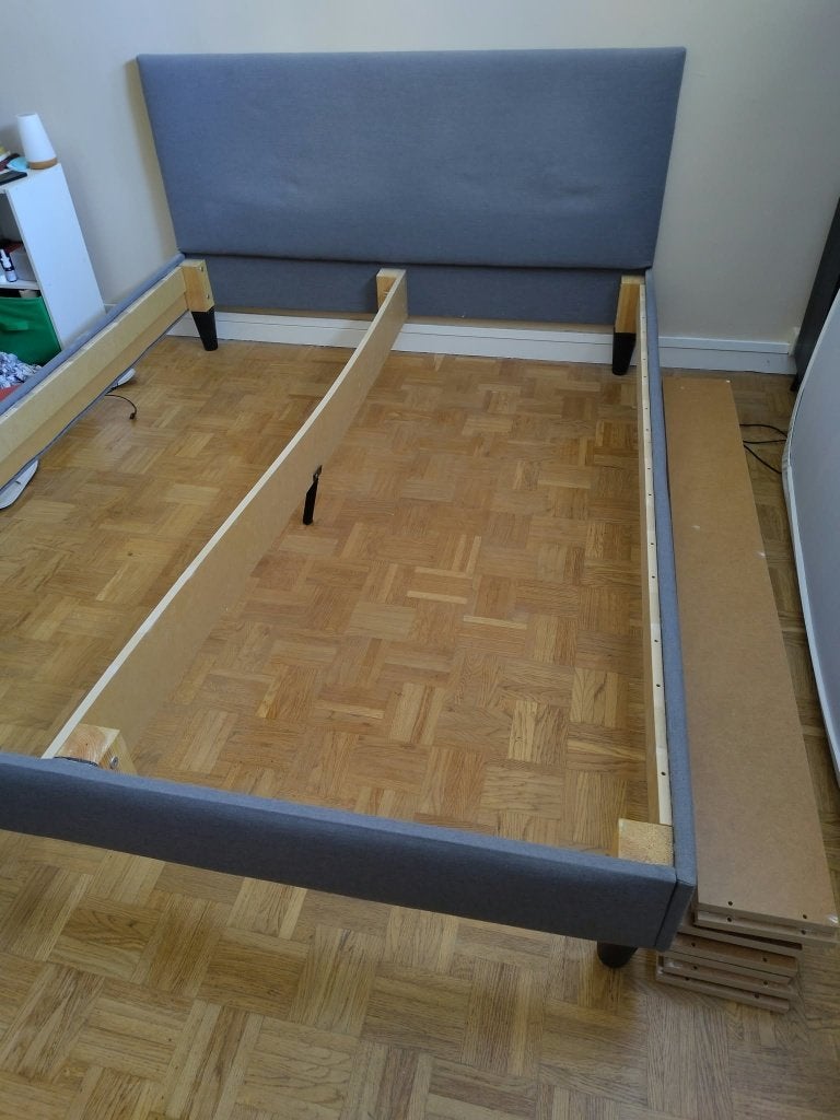 Cadre de lit et sommier Ikea modèle SÄBÖVIK, Ophalen, Gebruikt, Twijfelaar, 200 cm