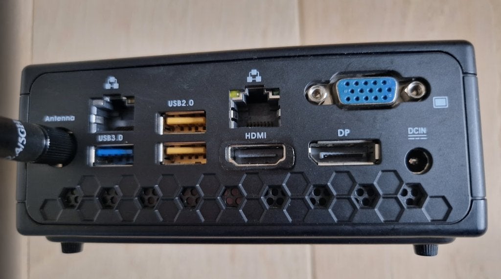 Mini pc Zotac, Enlèvement ou Envoi, 8 GB, Moins de 2 Ghz, SSD