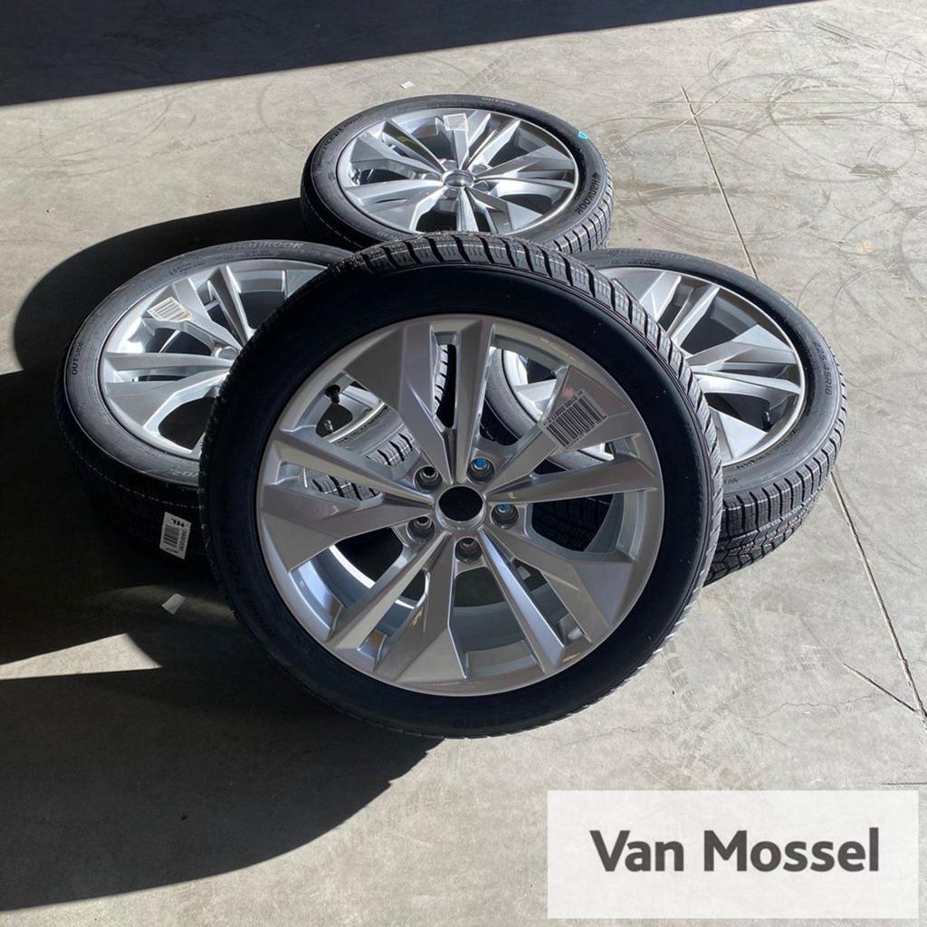 Audi A3 Hankook Winter I Cept Evo 2 225/45/R18 95V, Auto-onderdelen, Banden en Velgen, 18 inch, Gebruikt, -, -