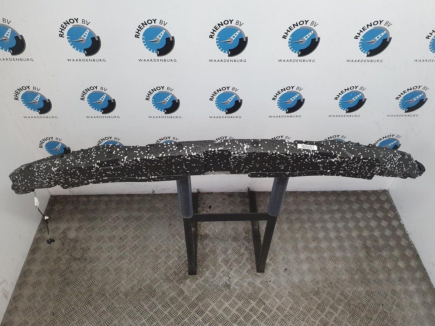 BMW 2 SERIES VOORBUMPER BALK 51118055305 2020, Gebruikt, Voor, Ophalen of Verzenden, Bumper