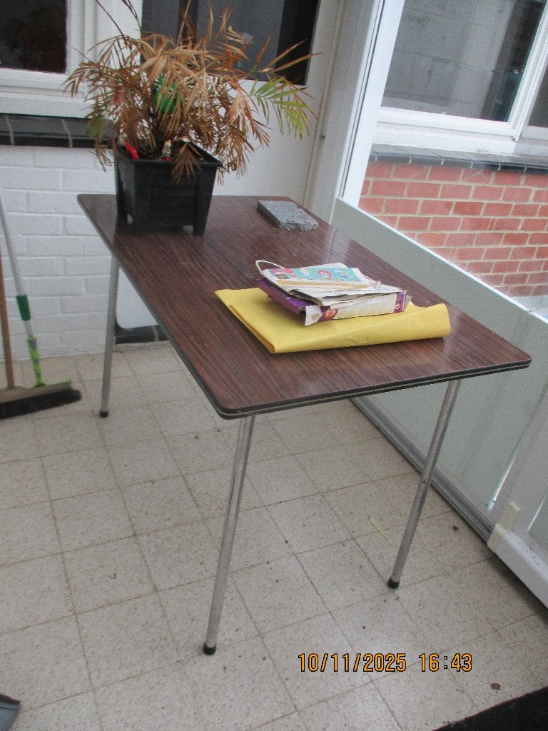 table d'appoint, Maison & Meubles, Enlèvement, Utilisé, Métal ou Aluminium, 75 cm ou plus