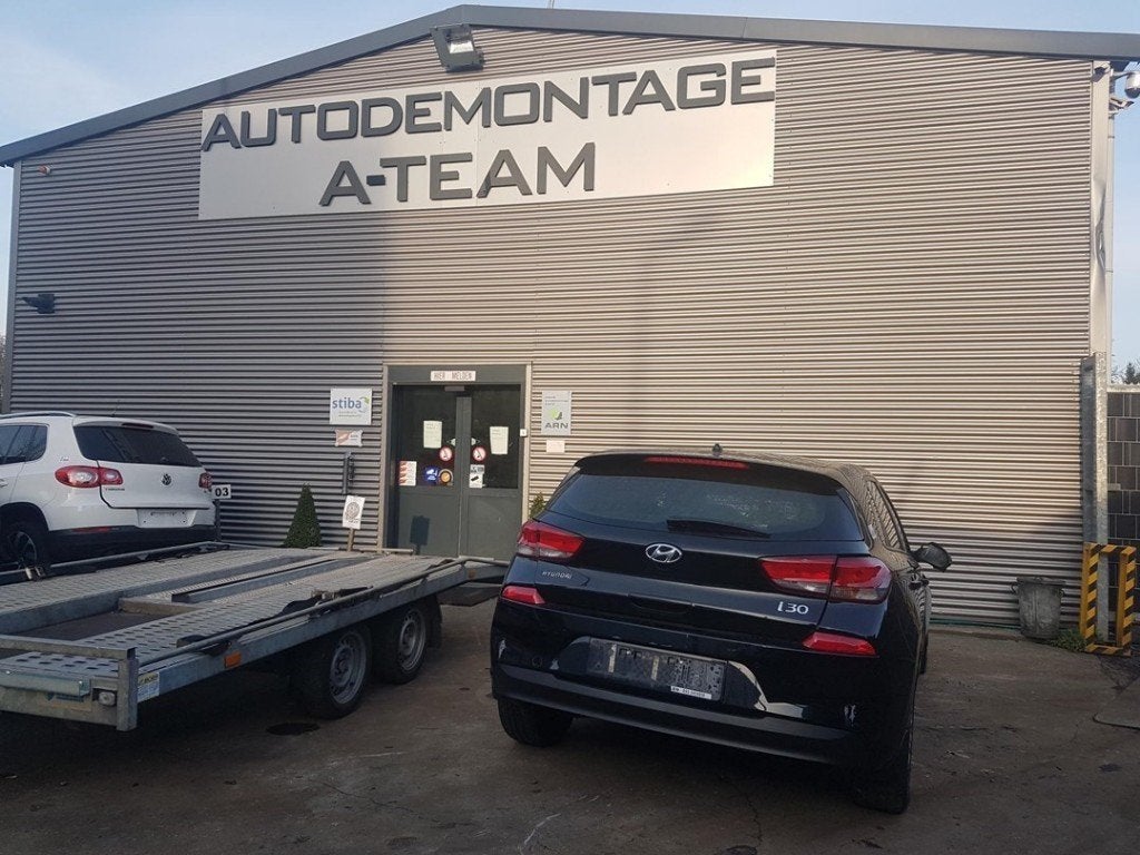 SLOTVANGER ACHTERKLEP i30 (PDEB5 / PDEBB / PDEBD / PDEBE), Hyundai Motor Deutschland GmbH, Gebruikt, Kaiserleipromenade 5
63067  Offenbach am Main, DE