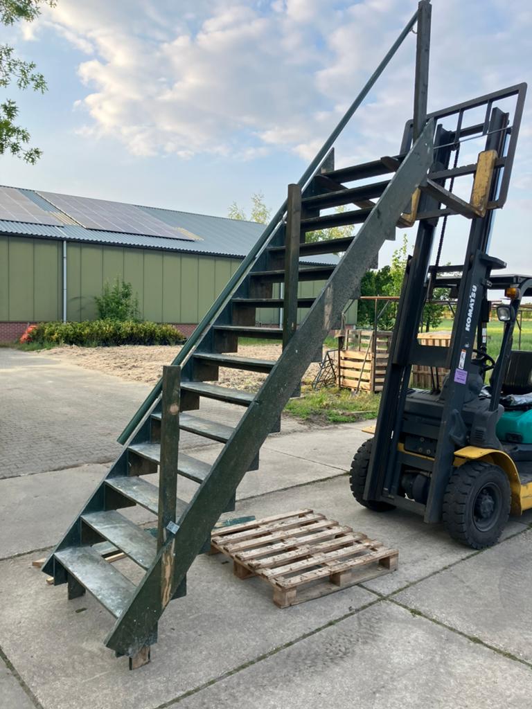 Houten trap, bouwtrap, Doe-het-zelf en Bouw, Ladders en Trappen, Ophalen, Trap, 2 tot 4 meter
