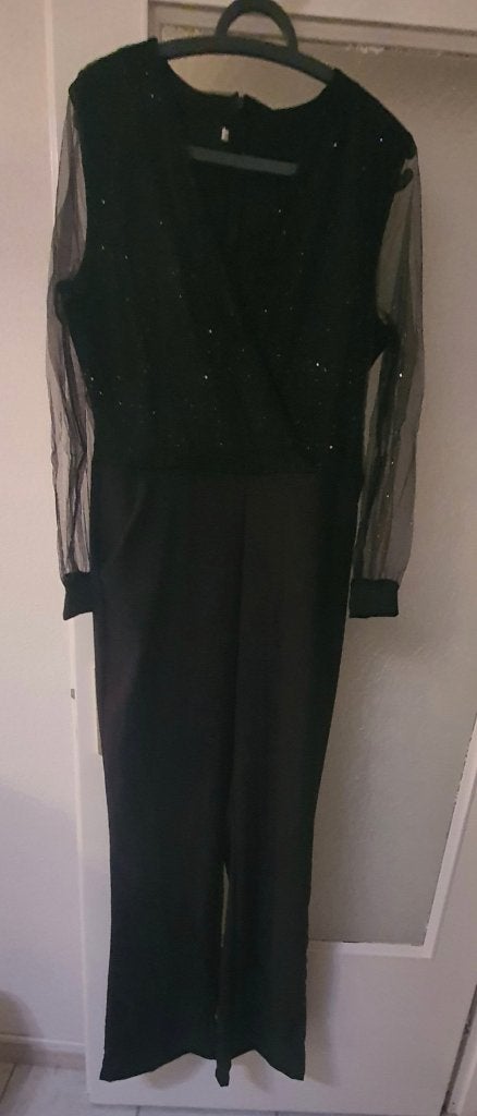 Prachtige zwarte feest jumpsuit maat: XL, Vêtements | Femmes, Combinaisons, Enlèvement ou Envoi, Neuf, Taille 46/48 (XL) ou plus grande