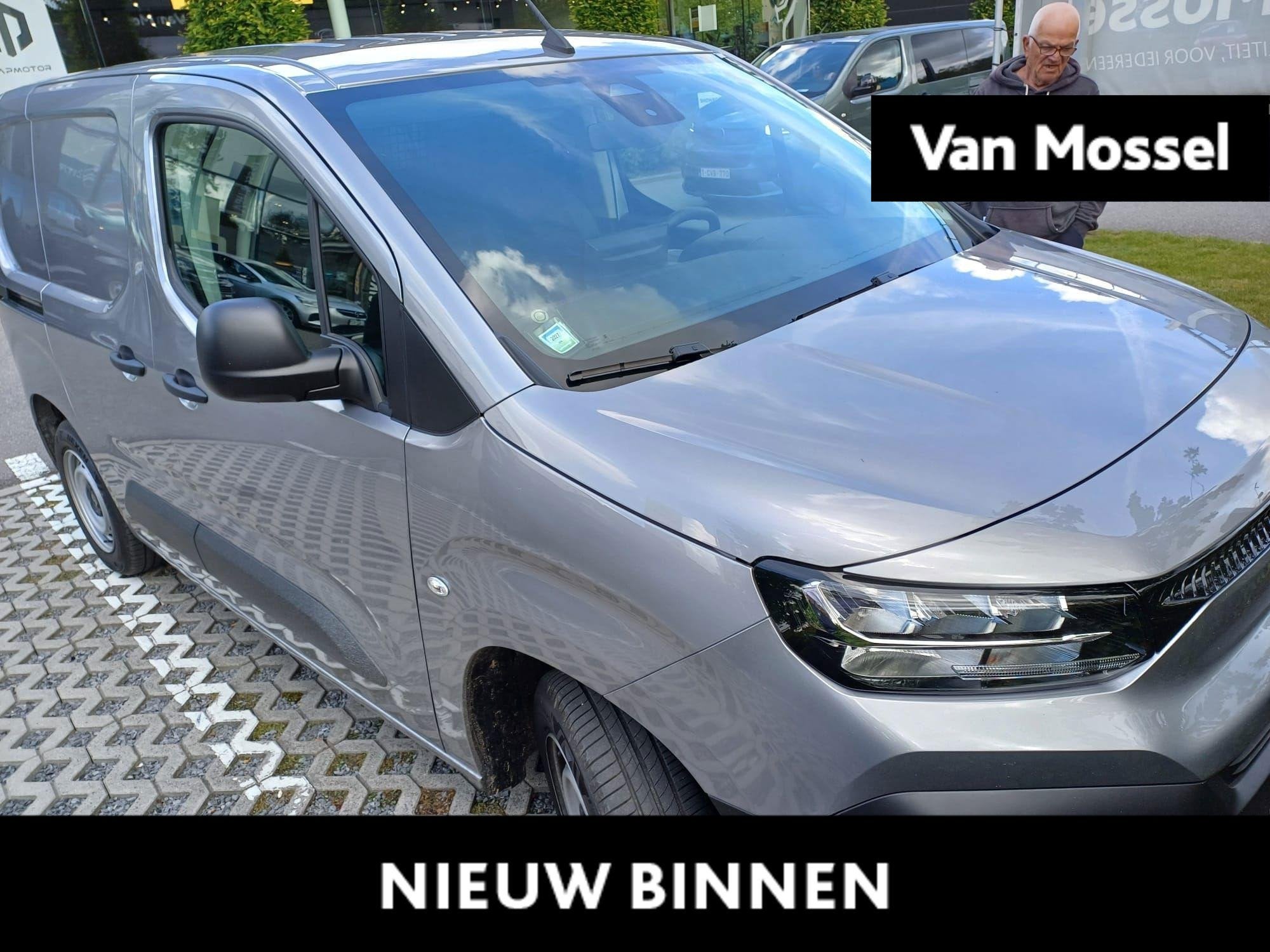 Citroën Berlingo M Light 1.2 PT 110 MAN6, Achat, https://public.car-pass.be/vhr/666b2084-f2fd-428e-88ff-54368f5fddc1, 4 portes