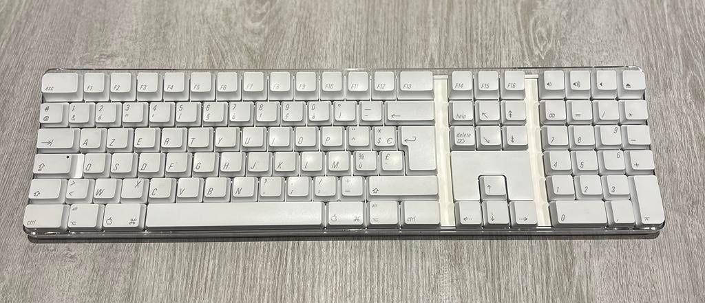 Apple A1016 Wireless Pro Keyboard - US English wit azerty, Ergonomisch, Azerty, Ophalen of Verzenden, Zo goed als nieuw