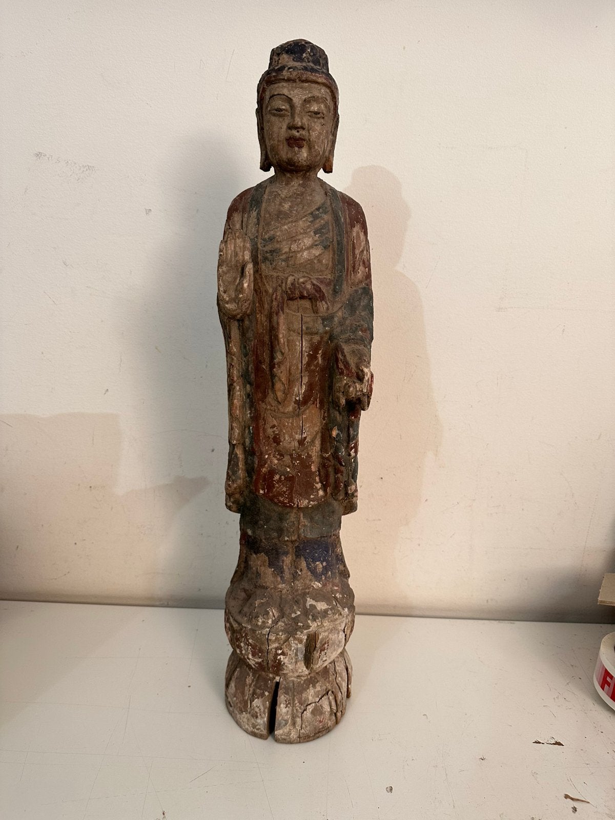 Grande sculpture asiatique ancienne en bois polychrome, Enlèvement ou Envoi, Bois, Statue, Beige