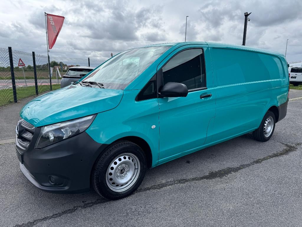 Mercedes Vito 2.0 cdi automaat L2 1st eig ohboek airco camer, Auto's, Bestelwagens en Lichte vracht, 4 cilinders, Mercedes-Benz