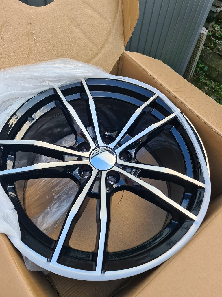 Nieuwe velgen BMW, Velg(en), Nieuw, Personenwagen, Ophalen