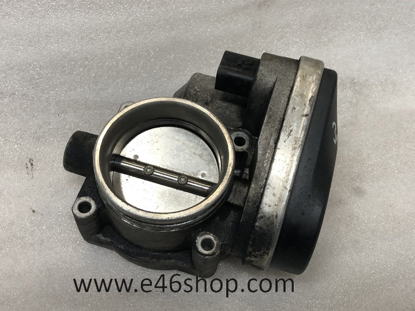 GASKLEPHUIS BMW E46 316i 318i N42 OE 1439224, -, Utilisé, -, Enlèvement ou Envoi