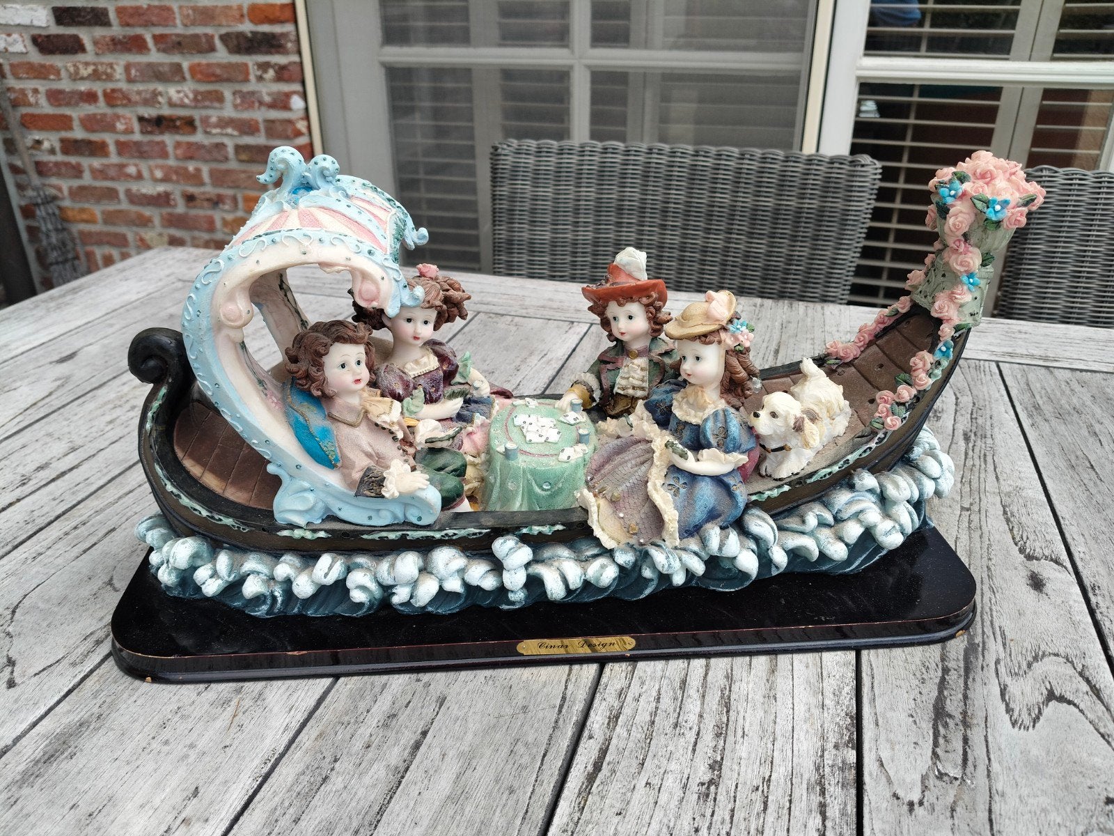 Statue décorative en résine représentant des enfants sur la, Enlèvement