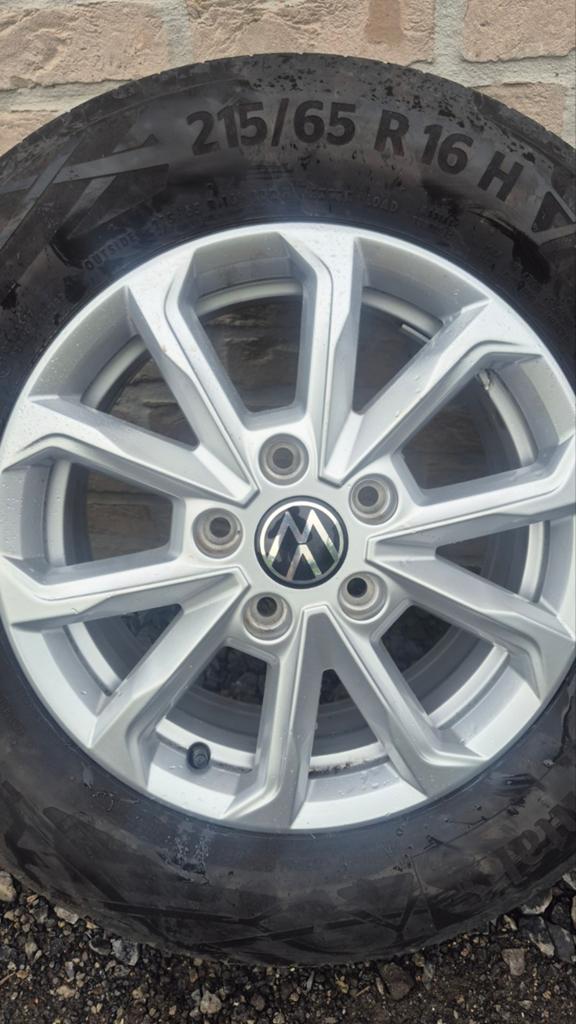 Roues VW d'origine avrc pneu été 215-65-16, Autos : Pièces & Accessoires, Enlèvement, Jante(s)