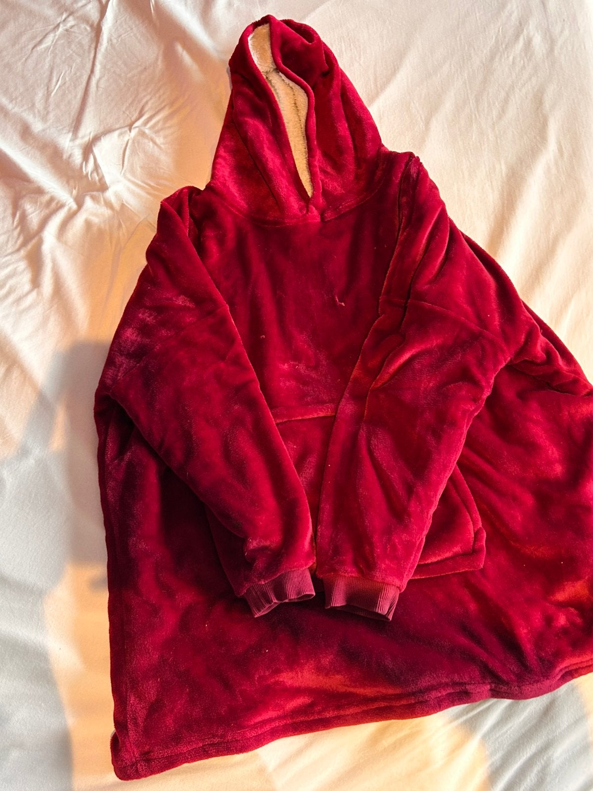 Gloednieuw hoodie deken - cozy & comfy, Kleding | Dames, Ophalen of Verzenden, Zo goed als nieuw, Maat 38/40 (M), Rood