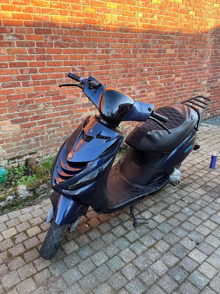 Piaggio zip 2t 70cc, Vélos & Vélomoteurs, Scooters | Piaggio, Comme neuf, Zip, Enlèvement