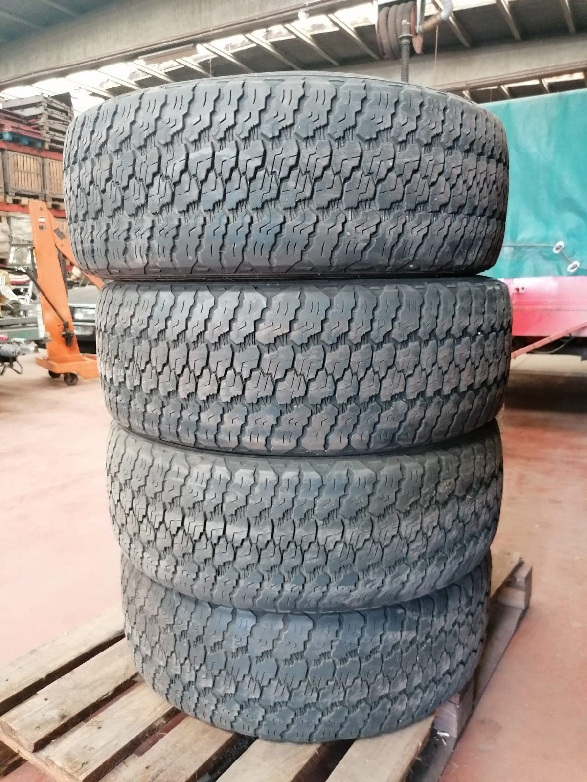 BANDEN 4 X 4 275/60 R 20, Auto-onderdelen, Banden en Velgen, Ophalen, Gebruikt, 275 mm, Band(en)