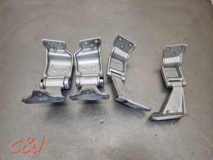 Kit charnières d'un Mercedes Vito, 3 mois de garantie, Utilisé, -, -
