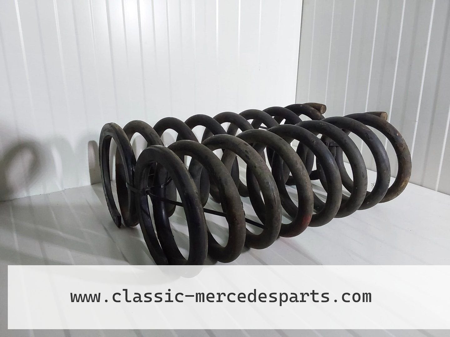 Spiraalveer achter L+R Mercedes Achter w123 coupe sedan, Utilisé, -, -, Enlèvement ou Envoi