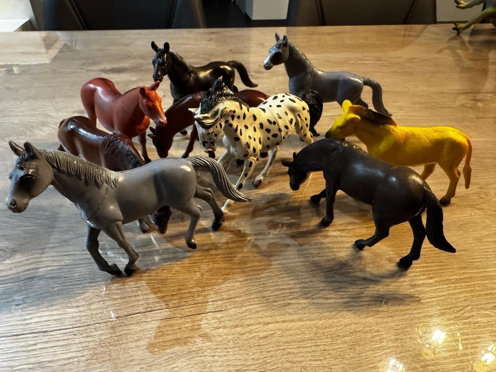 Chevaux en peluche - lot de 9 figurines, Enlèvement