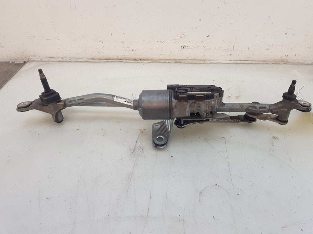 RUITENWISSER MECH + MOTOR Audi RS 6 Avant (C7), Robert Bosch AG, Gebruikt, Audi, Robert-Bosch-Allee 1
74232  Abstatt, DE