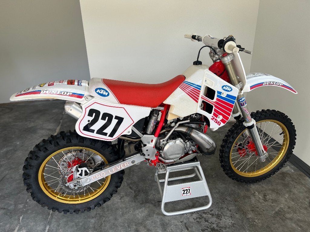 KTM 300 des années 1990, Motos, 300 cm³, Moto de cross, 1 cylindre, Neuf