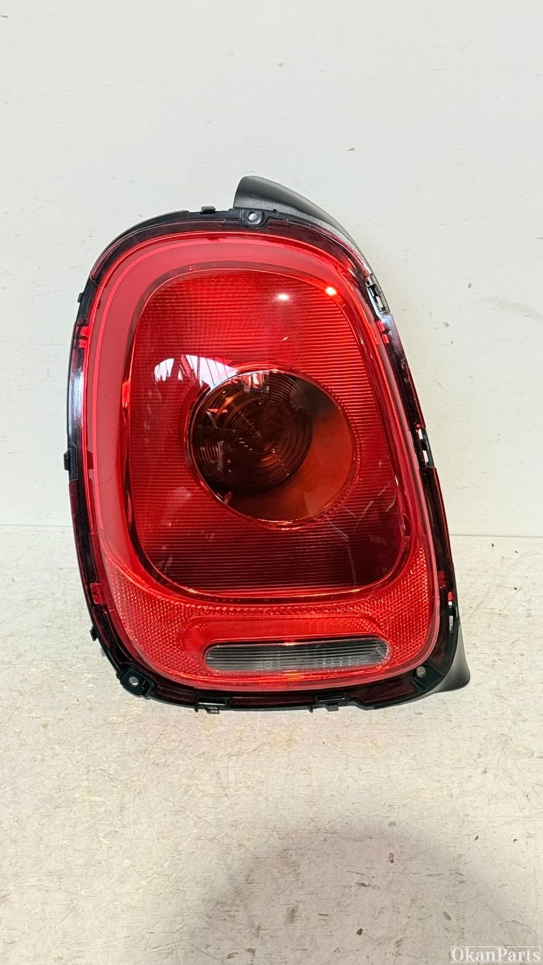 Mini Cooper F56 linker achterlicht links 63217297433, Gebruikt, Customer.service@mini.co.uk, Mini, BMW AG