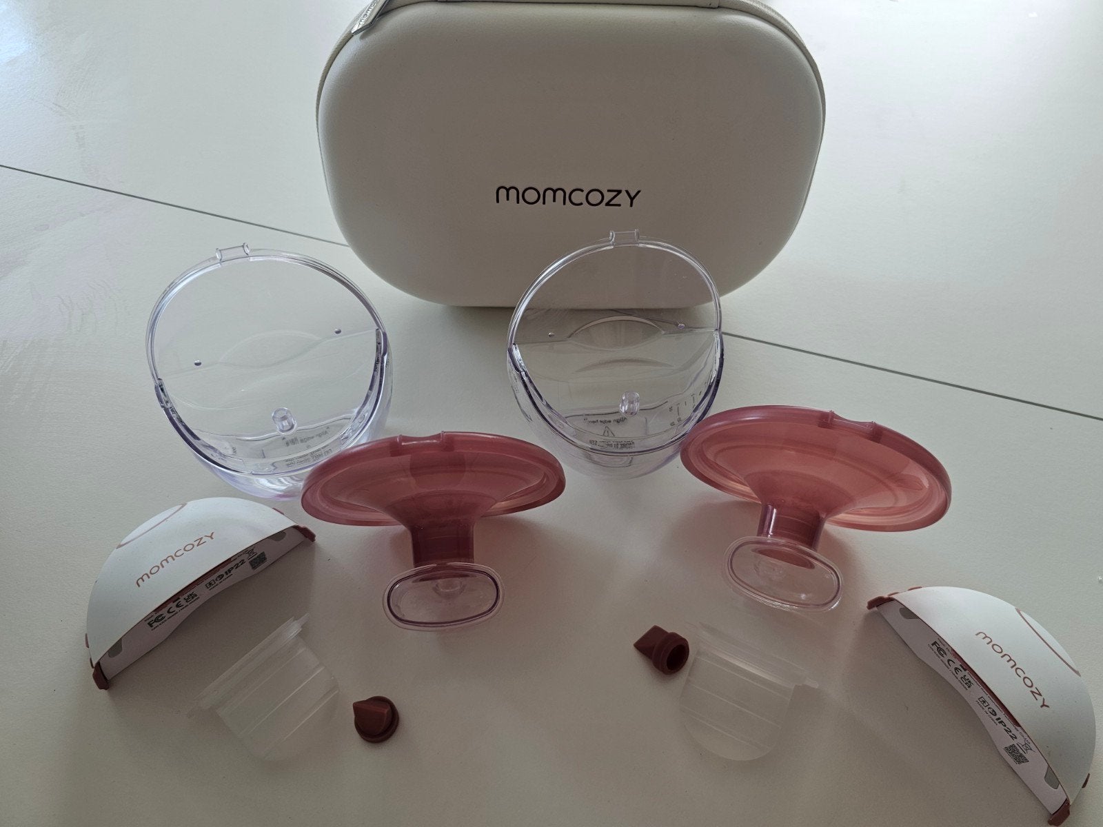 Momcozy m6 dubbele handsfree borstkolf (nieuw), Enfants & Bébés, Aliments pour bébé & Accessoires, Tire-lait, Enlèvement ou Envoi