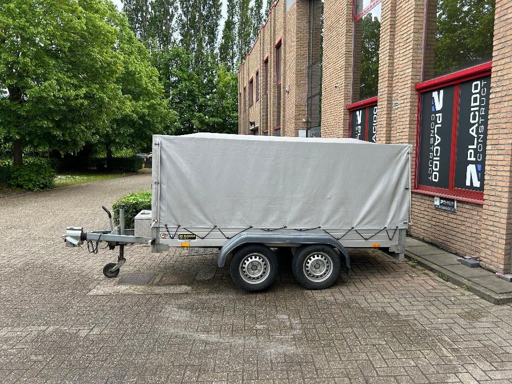 Remorque SARIS double essieu freinée – bâche haute – 1350kg, Autos : Divers, Remorques, Enlèvement, Utilisé