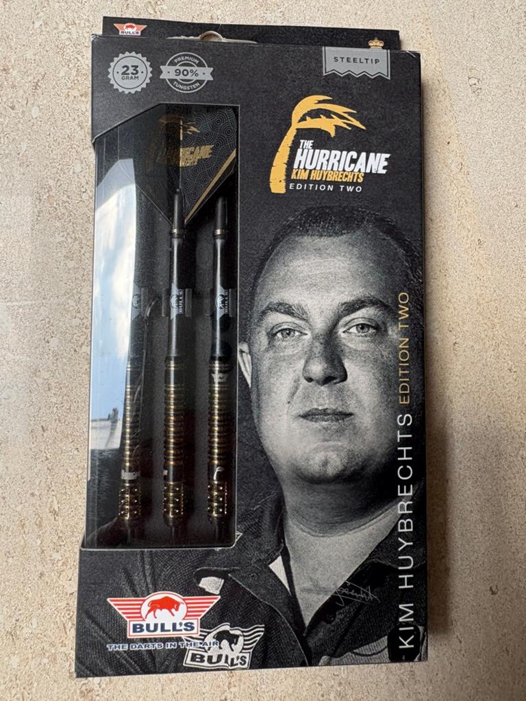 Kim Huybrechts verzameling, Sport en Fitness, Darts, Ophalen of Verzenden, Zo goed als nieuw, Pijlen