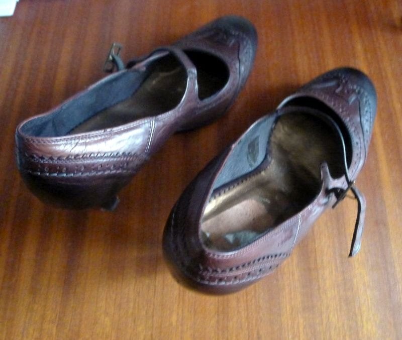 Donker bruine pumps Van Dalen - 38, Enlèvement ou Envoi, Escarpins, Comme neuf, Brun