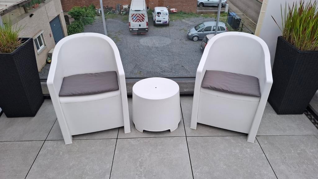 Tuinstoel en tafeltje, Tuin en Terras, Ophalen, Gebruikt, Kunststof