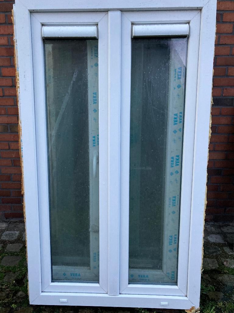 Fenêtre en PVC blanc avec verre à haute efficacité, Double vitrage, 160 cm ou plus, Comme neuf, Fenêtre de façade ou Vitre