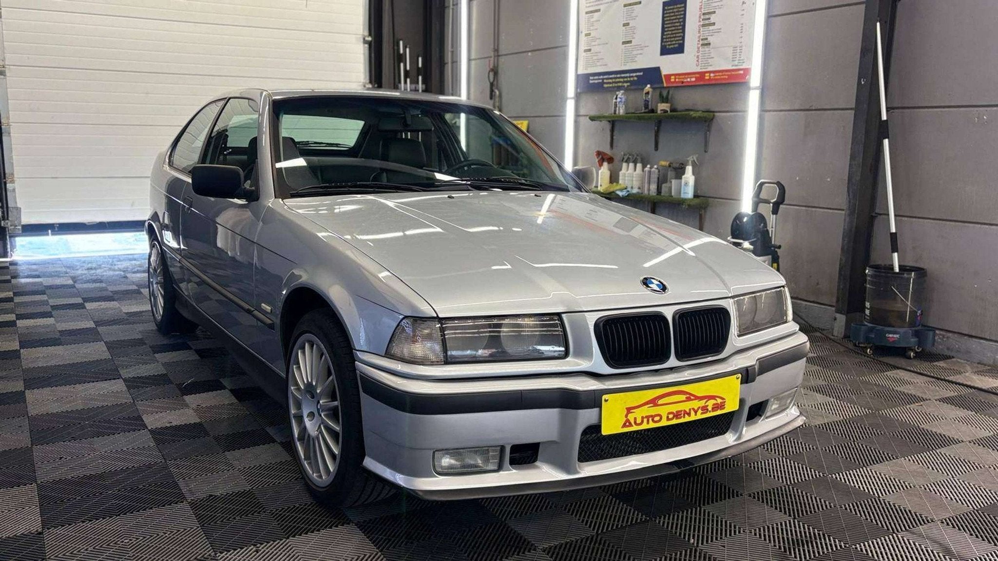 BMW 316 BENZINE 127.000 KM AUTOMAAT AIRCO, Auto's, Automaat, 1596 cc, Zwart, Bedrijf
