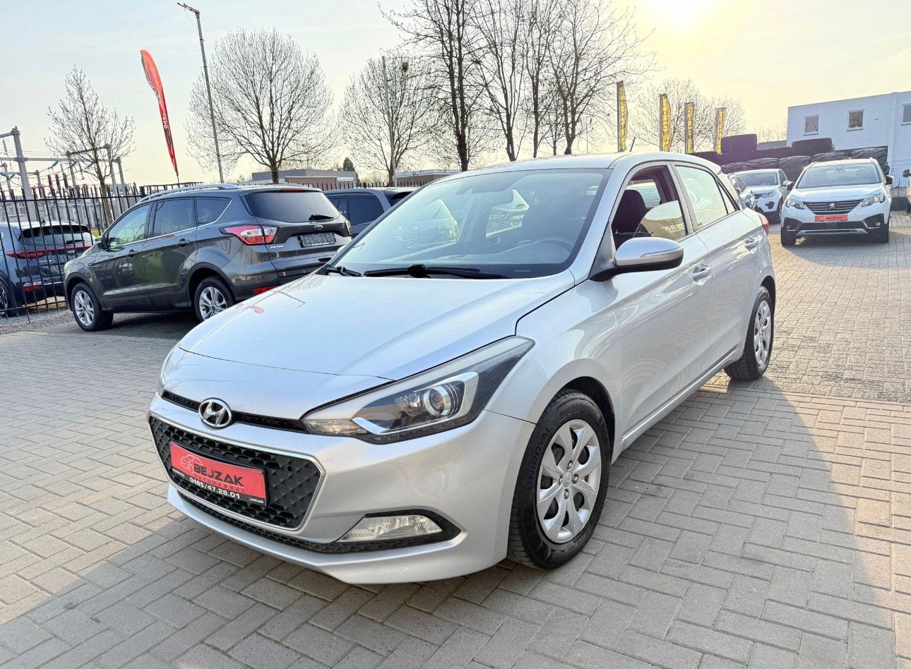 Hyundai i20 1.2i 148.000km 1j garantie, Auto's, Euro 6, Bedrijf, Handgeschakeld, Onderhoudsboekje