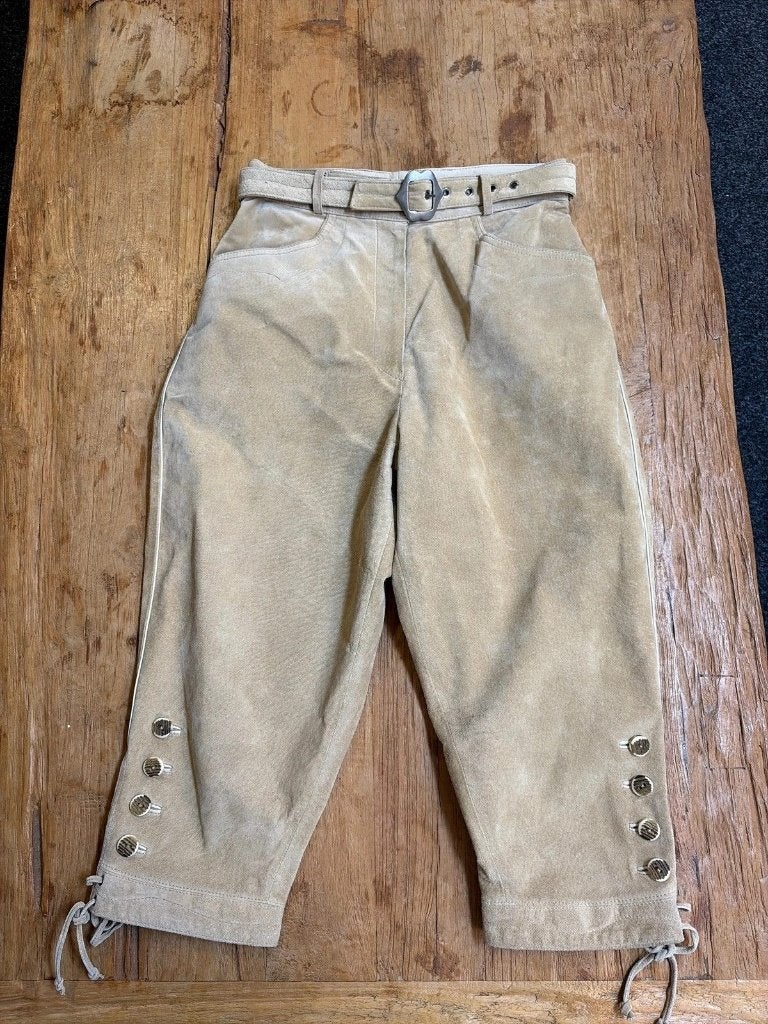 Dames nette Trachten suède broek maat 38, Maat 38/40 (M), Beige, Ophalen of Verzenden, Zo goed als nieuw