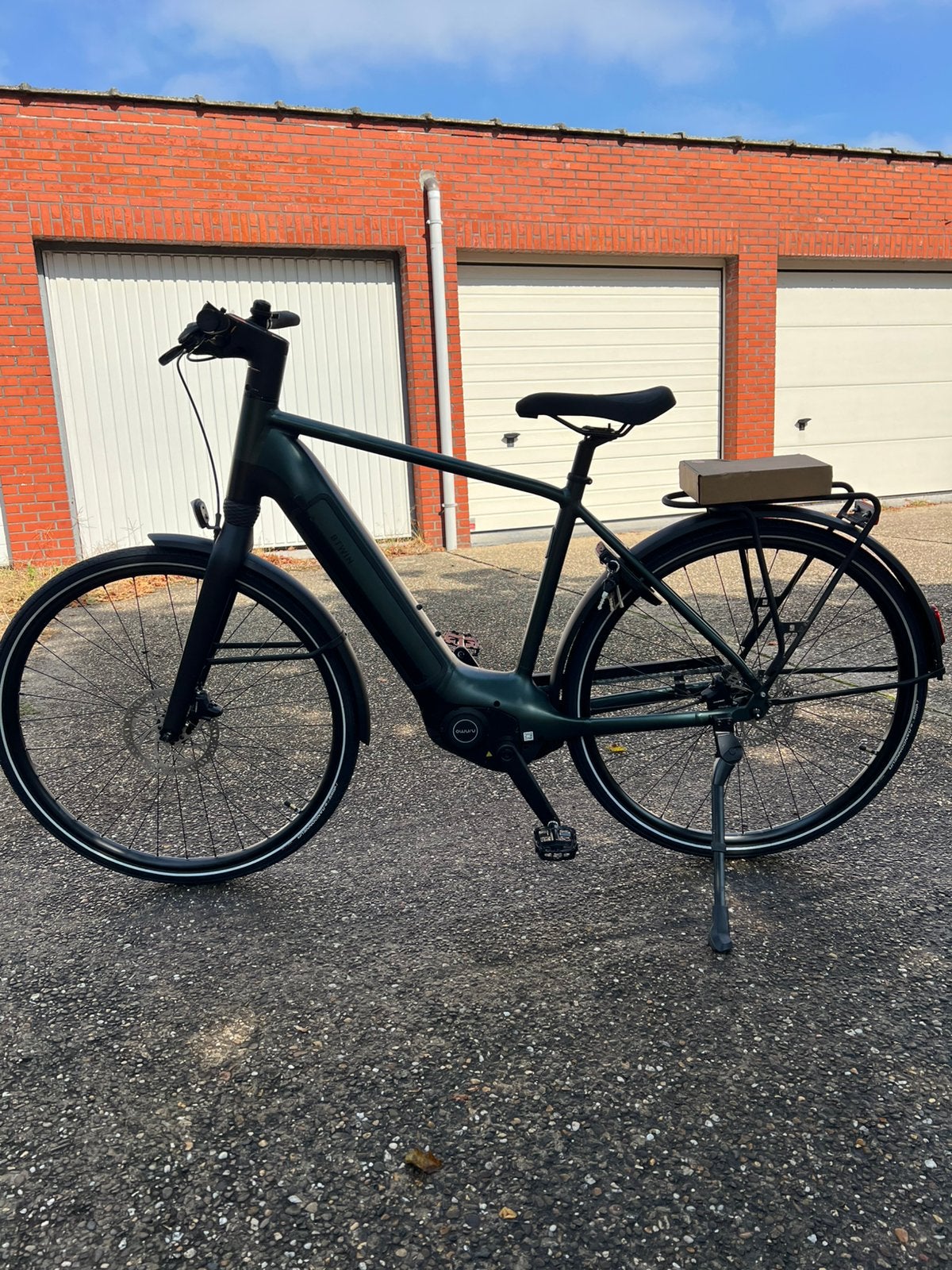 Vélo électrique btwin flambant neuf avec moteur central, Enlèvement, Comme neuf