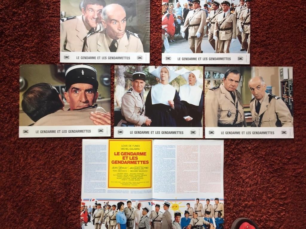 Photos d'exploitation " LE GENDARME & LES GENDARMETTES ", Ophalen, Gebruikt, Film, Foto of Kaart