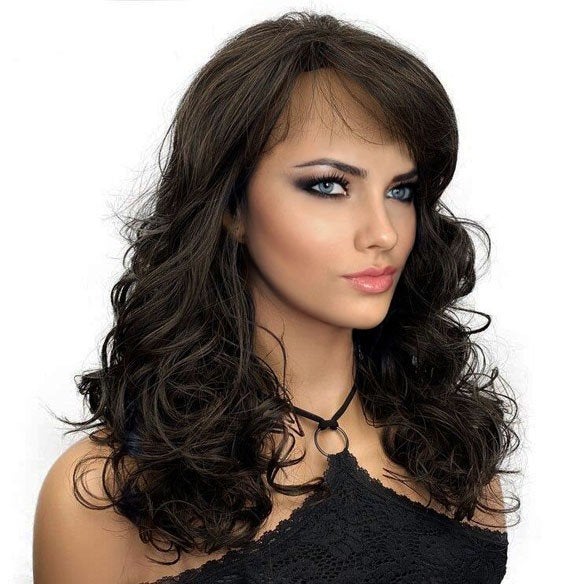 Mooie pruik lang haar met krullen model 2920, Handtassen en Accessoires, Ophalen of Verzenden, Nieuw